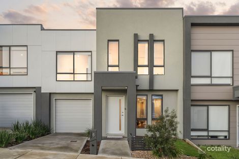 6 Macomb Way, Charlemont, VIC 3217