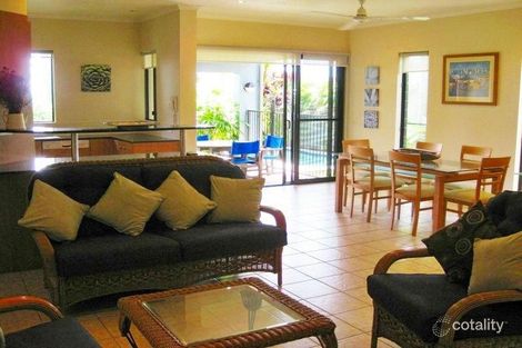 Property photo of 10/5-7 Arlington Esplanade Clifton Beach QLD 4879
