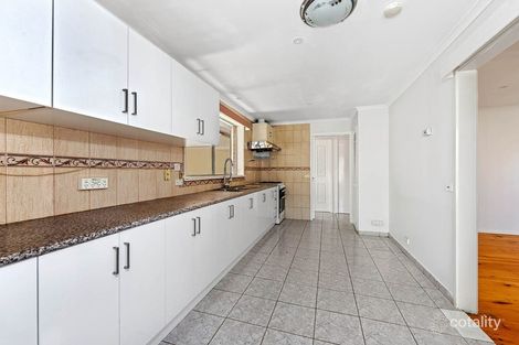 Property photo of 13 Angelique Grove Albanvale VIC 3021