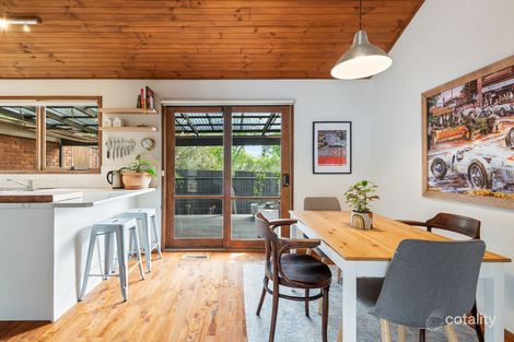 Property photo of 2/1298 Main Road Eltham VIC 3095