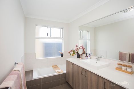 Property photo of 21 Gatton Way Embleton WA 6062