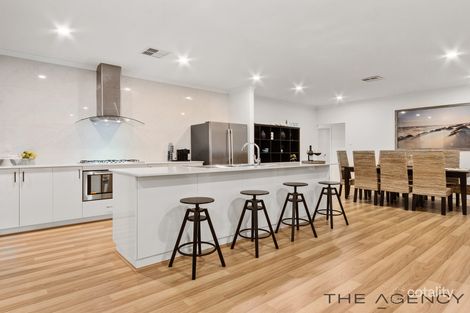 Property photo of 16 Hydrangea Road Treeby WA 6164