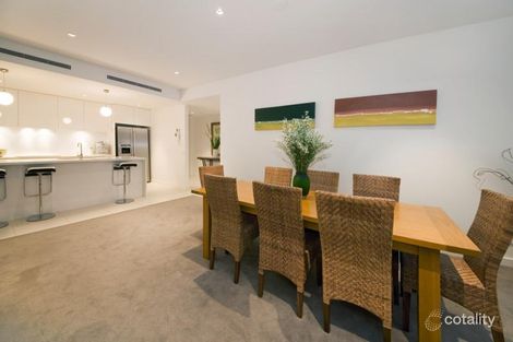 Property photo of 23/15 Beach Road Hampton VIC 3188