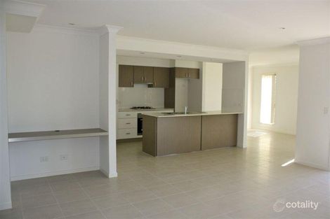 Property photo of 51 Codrington Circuit Pacific Pines QLD 4211
