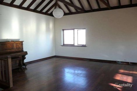 Property photo of 32 Tuckfield Street Fremantle WA 6160