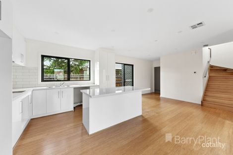 Property photo of 2/141 William Street St Albans VIC 3021