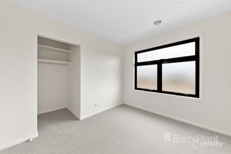 Property photo of 2/141 William Street St Albans VIC 3021