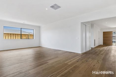 Property photo of 36 Meadowbrook Crescent Warragul VIC 3820