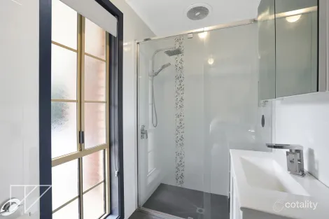 Property photo of 7 Floris Avenue Drouin VIC 3818