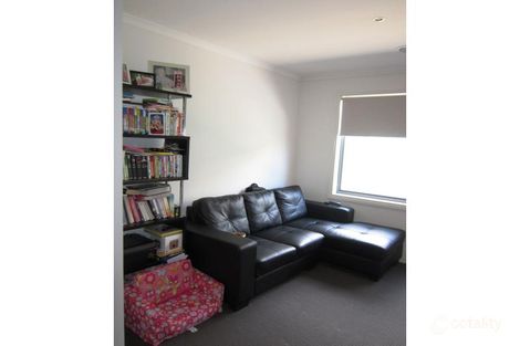 Property photo of 14 Rosea Court Ascot VIC 3551