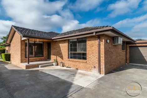 2/14 Gladstone Pde, Glenroy, VIC 3046