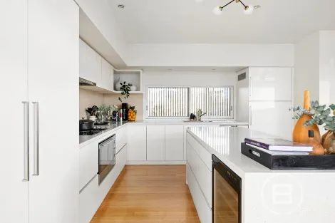 Property photo of 4 Gellibrand Road Port Melbourne VIC 3207