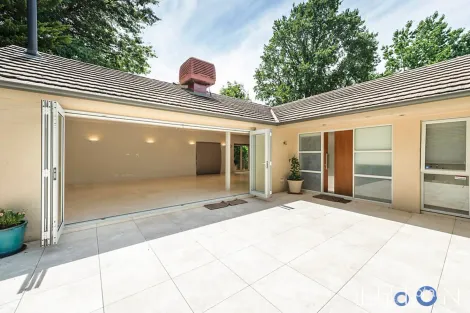 Property photo of 85 Flinders Way Griffith ACT 2603