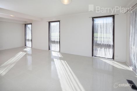 Property photo of 15 Mark Court Dandenong North VIC 3175