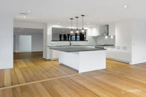 Property photo of 4 McKenzie Way Langwarrin VIC 3910