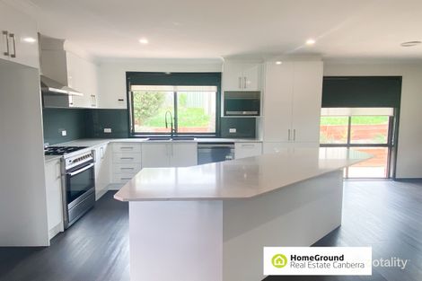 Property photo of 10 Dalgarno Close Oxley ACT 2903