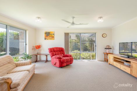 Property photo of 10 Chairmans Close Jones Hill QLD 4570