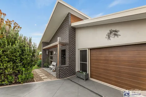 Property photo of 38 Colls Close Yass NSW 2582
