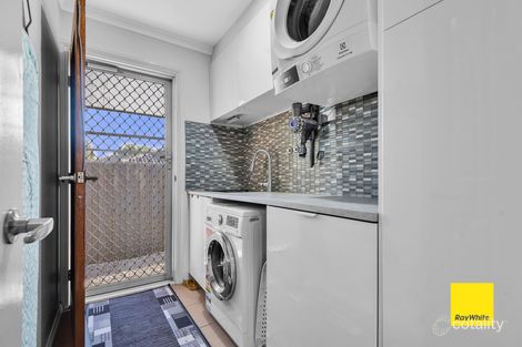 Property photo of 1/8 Gallop Court Truganina VIC 3029