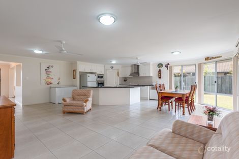 Property photo of 10 Chairmans Close Jones Hill QLD 4570