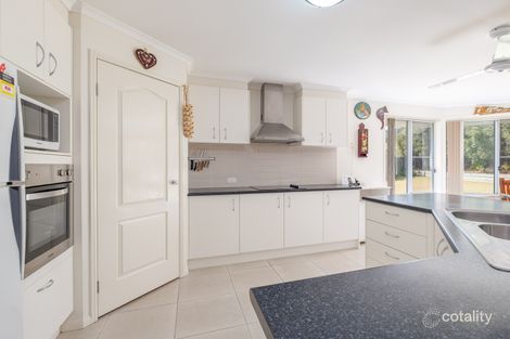 Property photo of 10 Chairmans Close Jones Hill QLD 4570