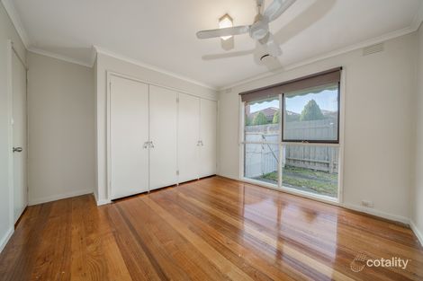 Property photo of 10 Koonalda Avenue Glen Waverley VIC 3150