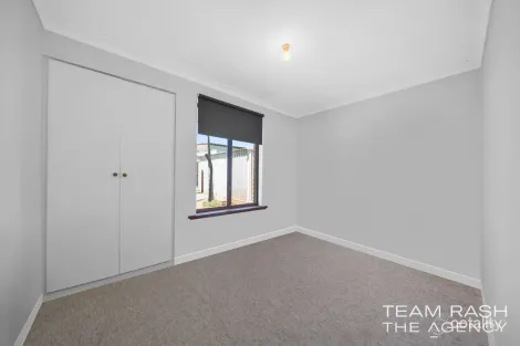 Property photo of 82 Excalibur Circle Camillo WA 6111
