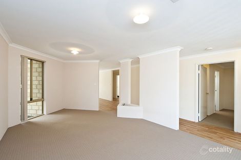 Property photo of 8 Oakfield Gardens Parmelia WA 6167