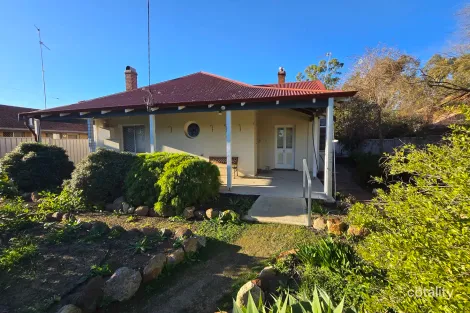 Property photo of 41 Daping Street Katanning WA 6317