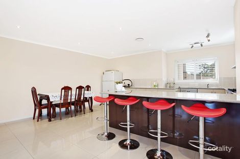 Property photo of 2 Emory Place Cameron Park NSW 2285