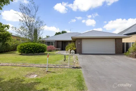 24 Cedarwood Dr, Maffra, VIC 3860