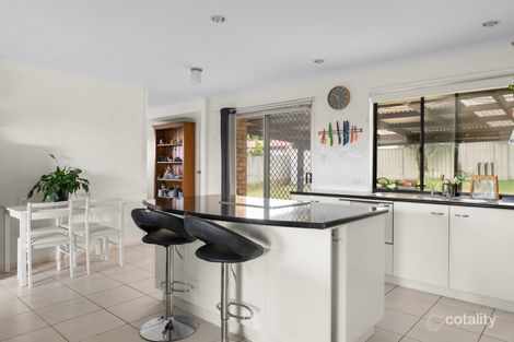 17 Traminer Dr, Wilsonton Heights, QLD 4350