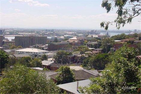 Property photo of 4 Anzac Parade The Hill NSW 2300