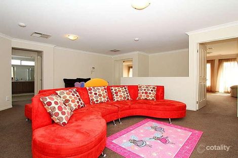 Property photo of 18 Kestrel Road South Morang VIC 3752