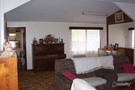 67 Stansfield St, Hughenden, QLD 4821