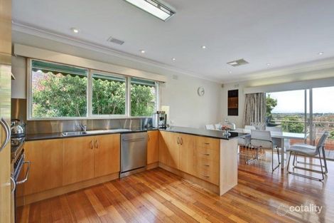 Property photo of 202 Mountain View Parade Rosanna VIC 3084