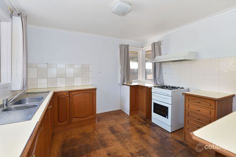 Property photo of 4 Rayfield Avenue Craigieburn VIC 3064