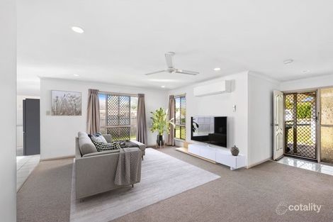 Property photo of 8 Dumfries Court Beaconsfield QLD 4740
