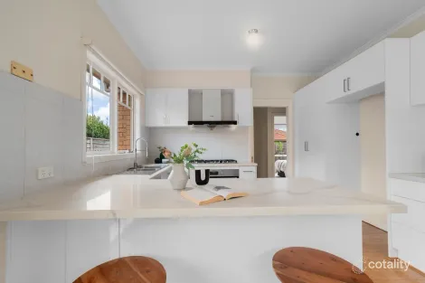 Property photo of 2/168 Lawrence Road Mount Waverley VIC 3149