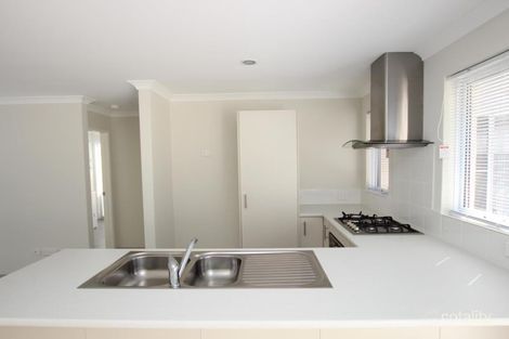 Property photo of 9/19 Muscari Close Seville Grove WA 6112
