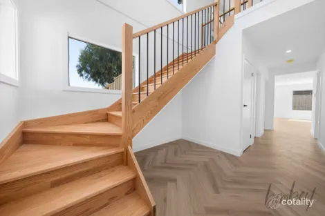 Property photo of 17 Errinundra Way Wollert VIC 3750