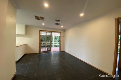 Property photo of 2/2 Russell Crescent Mount Waverley VIC 3149