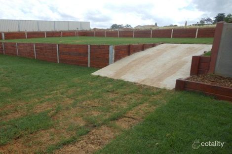 Property photo of 11 Jordan Place Young NSW 2594