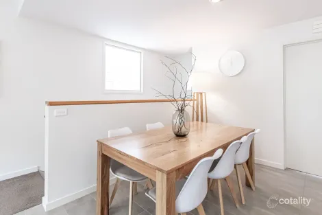 Property photo of 11 Roxburgh Court Warrnambool VIC 3280