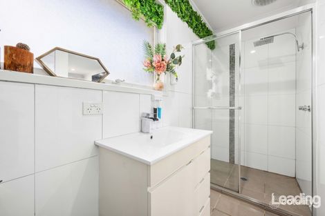 Property photo of 2 Buvelot Place Sunbury VIC 3429