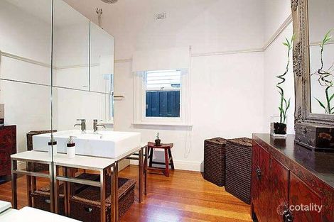 Property photo of 164 Epsom Road Ascot Vale VIC 3032