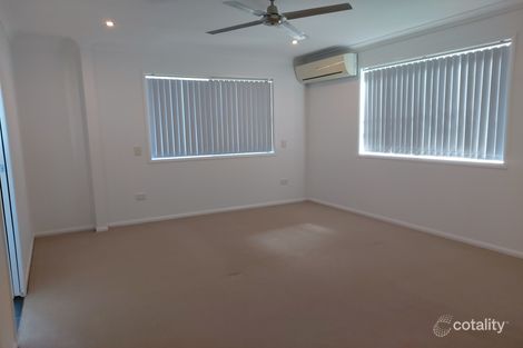 Property photo of 9 Bottle Tree Road Emerald QLD 4720