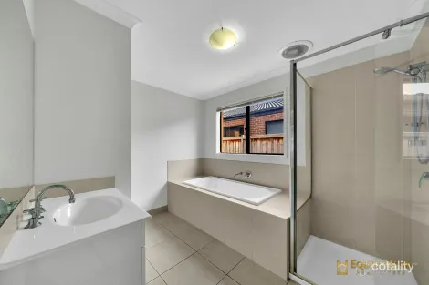 Property photo of 17 Bursa Drive Wyndham Vale VIC 3024