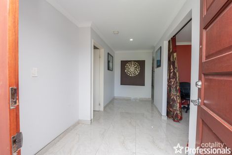 Property photo of 2 Lanciano Way Piara Waters WA 6112