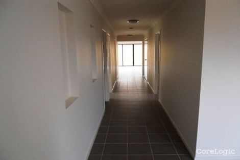 Property photo of 16 Baltic Circuit Point Cook VIC 3030